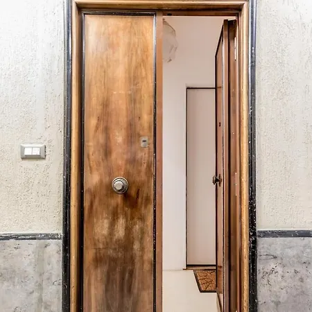 Vatican Chic House II-3